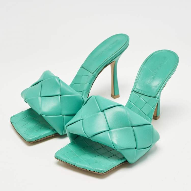 Pre Owned Bottega Veneta Blue Leather Lido Slide Sandals Size 39