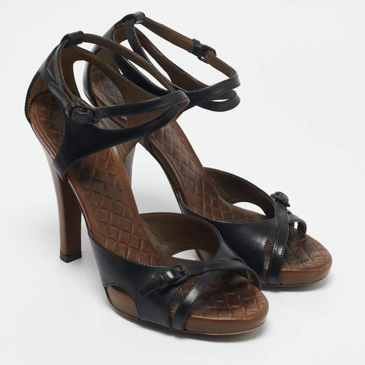 Pre Owned Bottega Veneta Black Leather Ankle Strap Sandals Size 38
