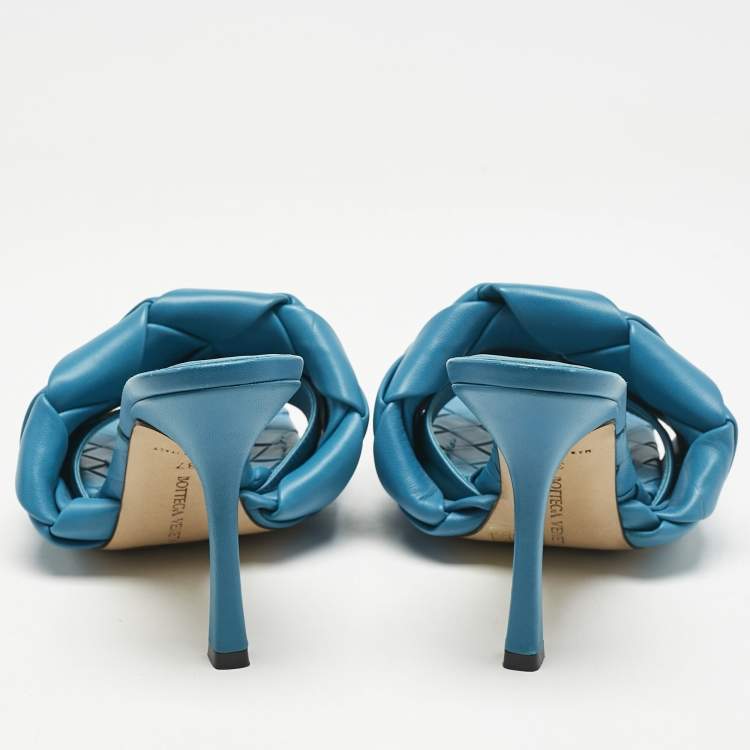 Pre Owned Bottega Veneta Blue Intrecciato Leather Lido Slide Sandals Size 37