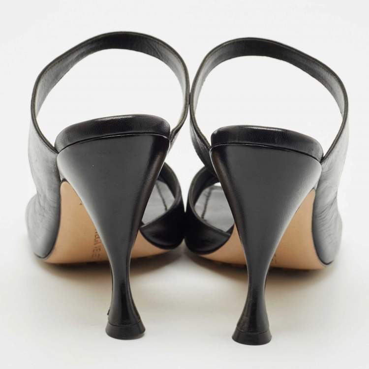 Pre Owned Bottega Veneta Black Leather Cutout Mules Size 39.5