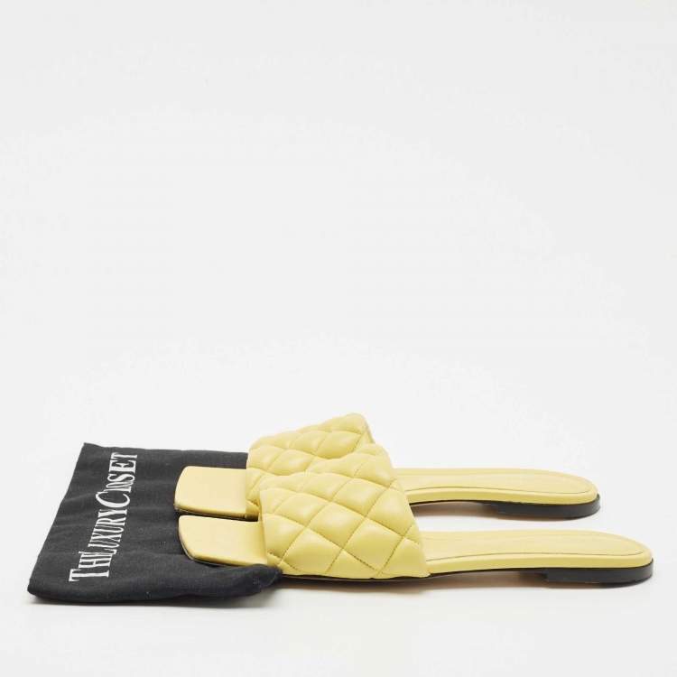 Pre Owned Bottega Veneta Lemon Quilted Leather Lido Flat Sandals Size 41