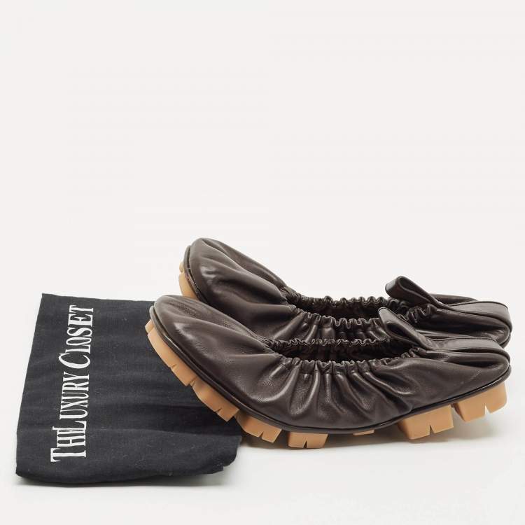 Pre Owned Bottega Veneta Brown Leather Scrunch Ballet Flats Size 38