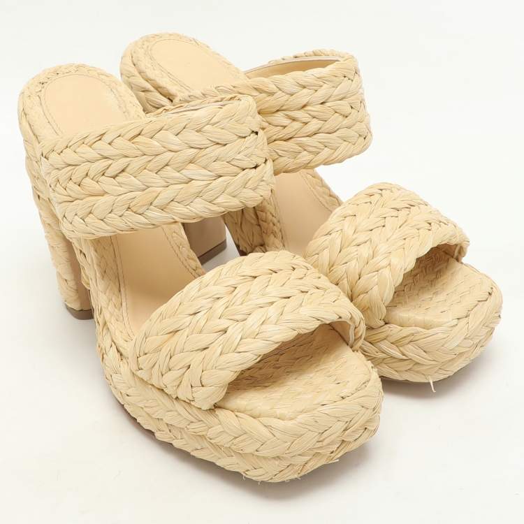 Pre Owned Bottega Veneta Beige Raffia Platform Slide Sandals Size 38
