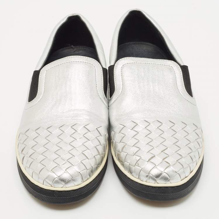 Pre Owned Bottega Veneta Silver Intrecciato Leather Dodger Slip On Sneakers Size 40