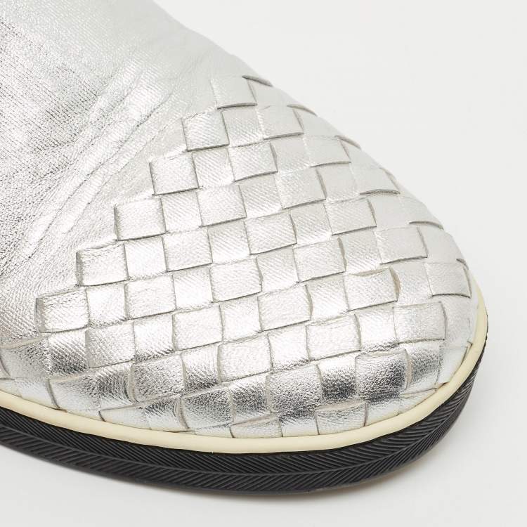 Pre Owned Bottega Veneta Silver Intrecciato Leather Dodger Slip On Sneakers Size 40