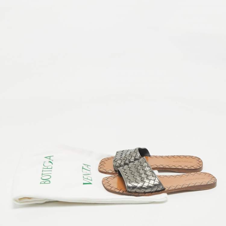 Pre Owned Bottega Veneta Metallic Grey Intrecciato Leather Flat Slide Sandals Size 36