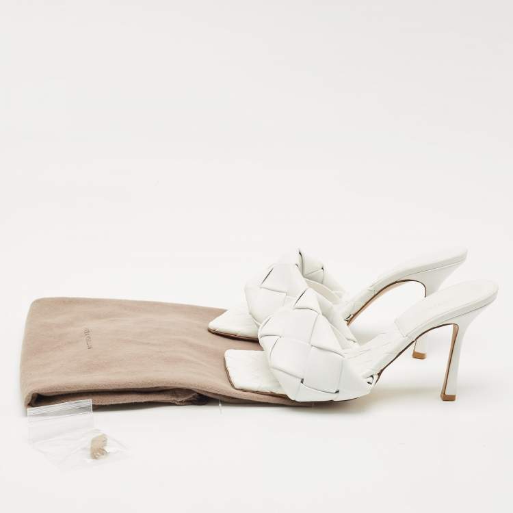 Pre Owned Bottega Veneta White Intrecciato Leather Lido Slide Sandals Size 39.5