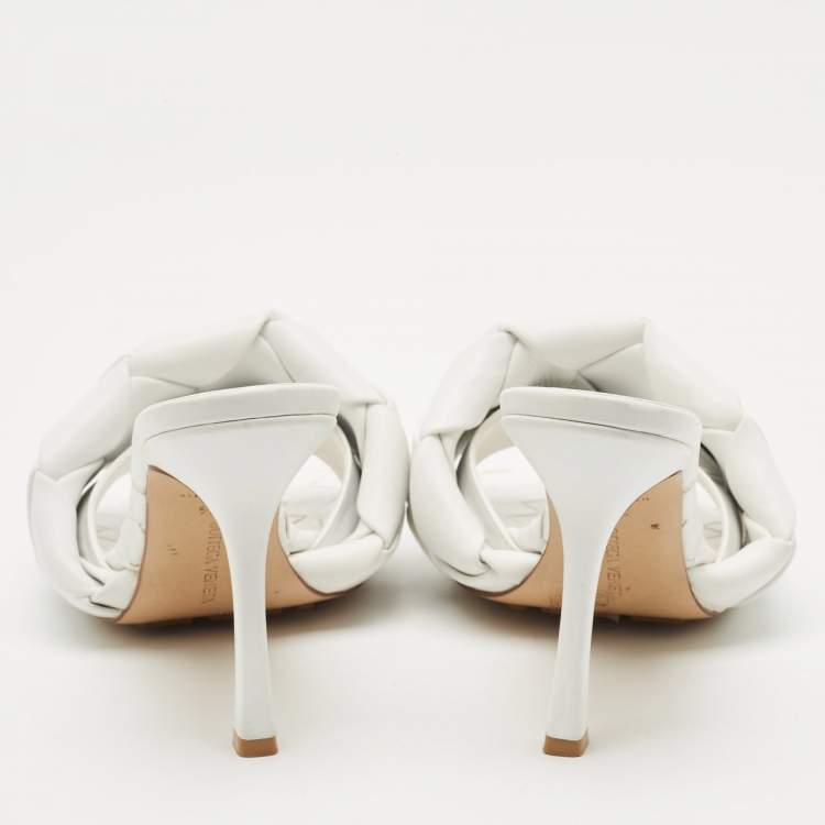 Pre Owned Bottega Veneta White Intrecciato Leather Lido Slide Sandals Size 39.5