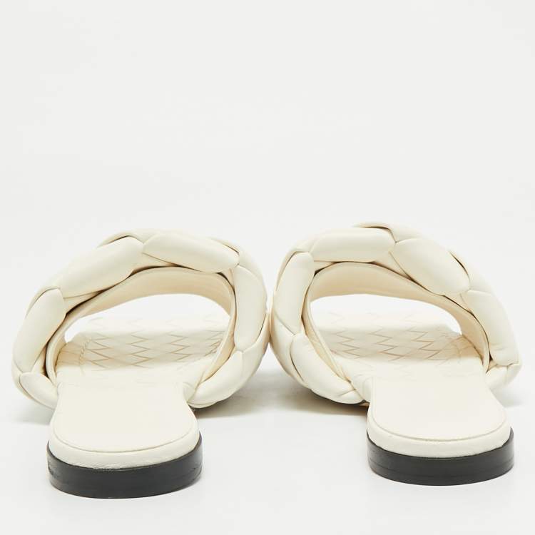 Pre Owned Bottega Veneta White Intrecciato Leather Lido Flat Slides Size 39