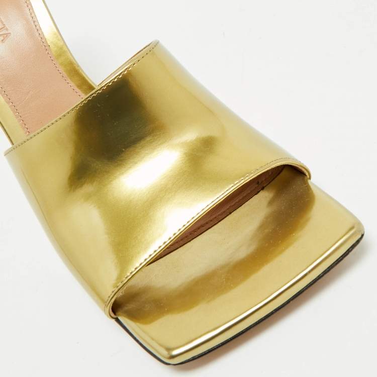 Pre Owned Bottega Veneta Gold Quilted Leather Lido Slide Sandals Size 39
