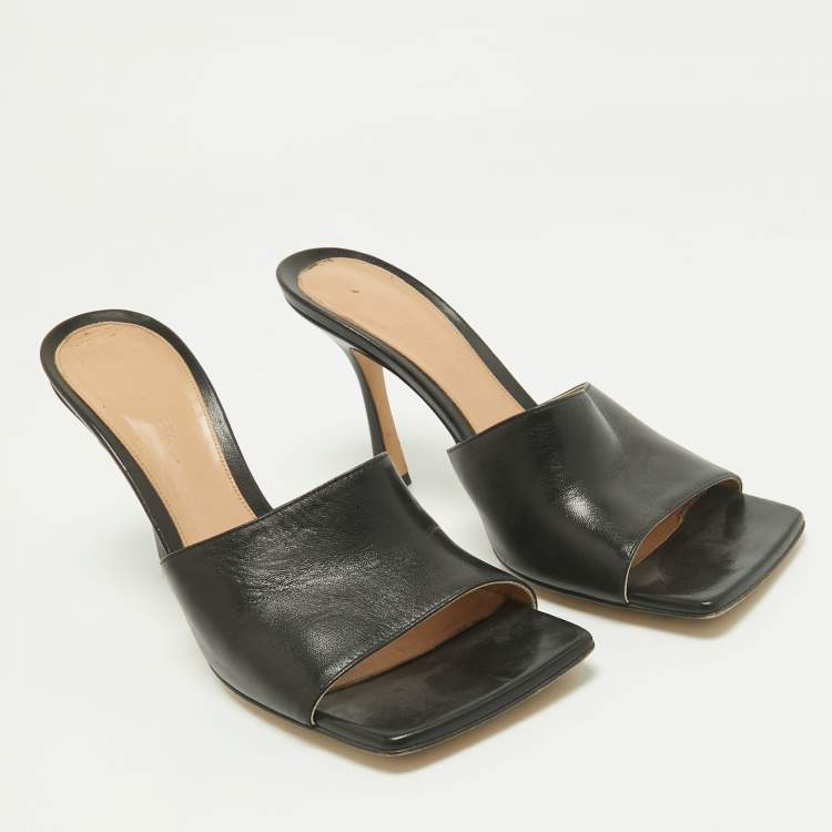 Pre Owned Bottega Veneta Black Leather Stretch Square Toe Slide Sandals Size 39