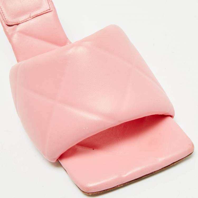 Pre Owned Bottega Veneta Pink Quilted Leather Lido Slide Sandals Size 40 