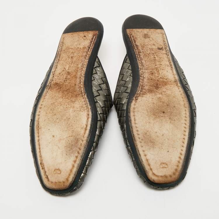 Pre Owned Bottega Veneta Metallic Bronze Leather Intrecciato Mules 38