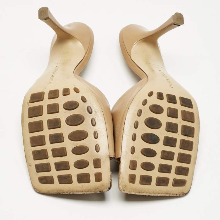 Pre Owned Bottega Veneta Beige Leather Stretch Slide Sandals Size 40