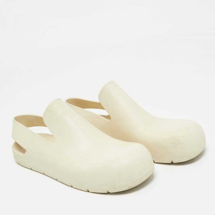 Pre Owned Bottega Veneta Cream Rubber Puddle Slingbacks Sandals Size 38