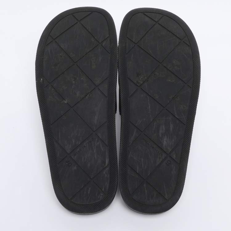 Pre Owned Bottega Veneta Black Quilted Rubber Pool Slides Size 40