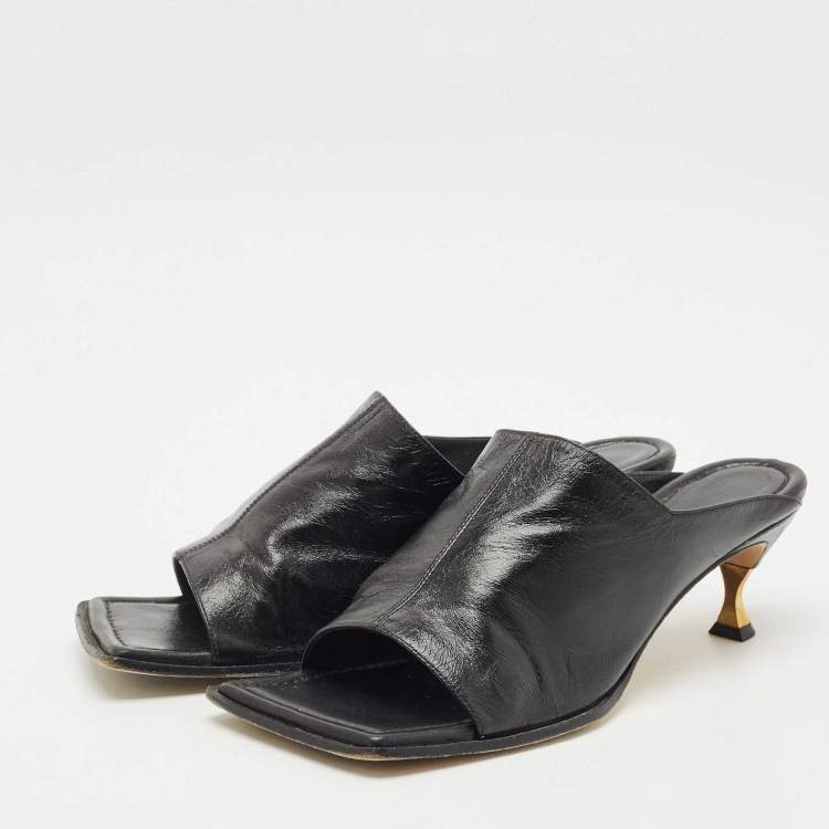 Pre Owned Bottega Veneta Black Leather Stretch Mules Size 39