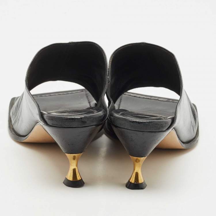 Pre Owned Bottega Veneta Black Leather Stretch Mules Size 39