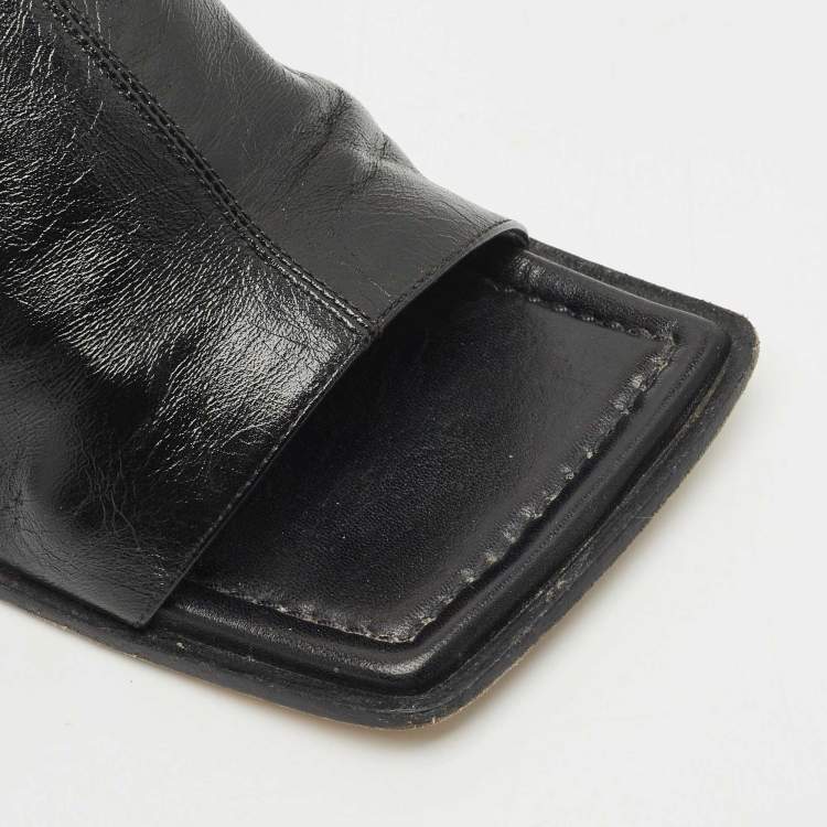 Pre Owned Bottega Veneta Black Leather Stretch Mules Size 39