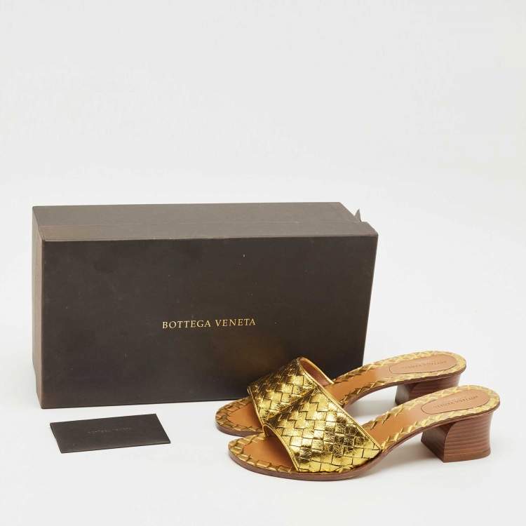 Pre Owned Bottega Veneta Gold Intrecciato Leather Ravello Slide Sandals Size 38.5