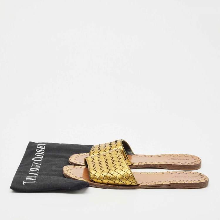 Pre Owned Bottega Veneta Gold Intrecciato Leather Flat Slides Size 41