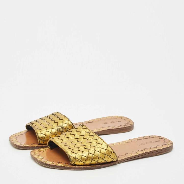 Pre Owned Bottega Veneta Gold Intrecciato Leather Flat Slides Size 41