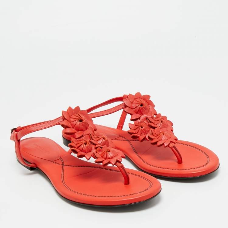 Pre Owned Bottega Veneta Red Leather Flower Cutout Sunset Flat Sandals Size 39