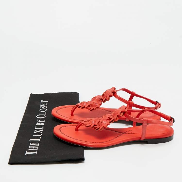Pre Owned Bottega Veneta Red Leather Flower Cutout Sunset Flat Sandals Size 39