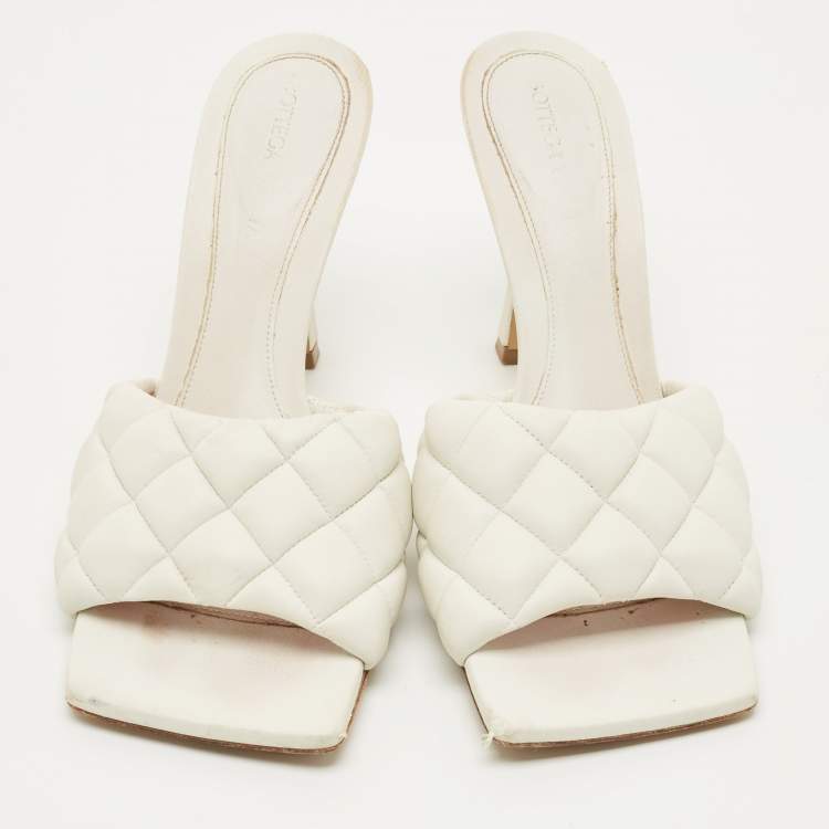 Pre Owned Bottega Veneta White Leather Lido Slide Sandals Size 38.5