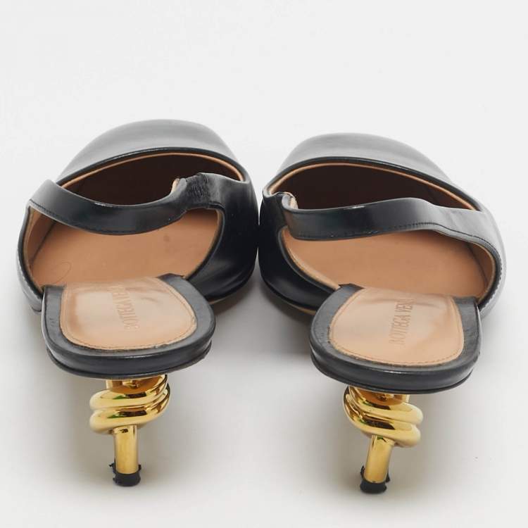 Pre Owned Bottega Veneta Black Leather Slingback Pumps Size 38