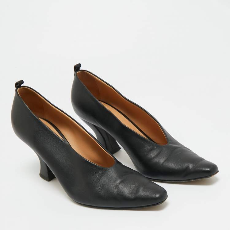 Pre Owned Bottega Veneta Black Leather  Block Heel Pumps Size 39.5