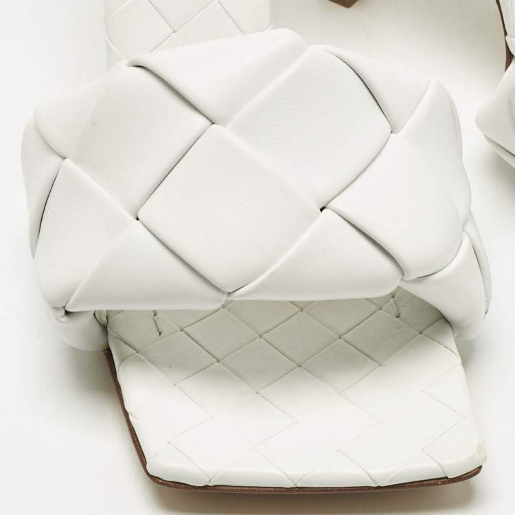 Pre Owned Bottega Veneta White Leather Intrecciato Lido Slide Sandals Size 37.5