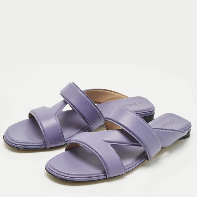 Pre Owned Bottega Veneta Purple Leather The Band Flat Slide Size 39