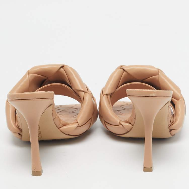 Pre Owned Bottega Veneta Beige Woven Leather Lido Slide Sandals Size 38