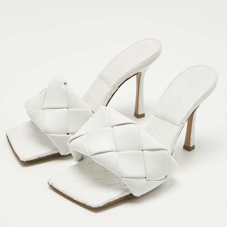 Pre Owned Bottega Veneta White Leather Lido Slide Sandals Size 38