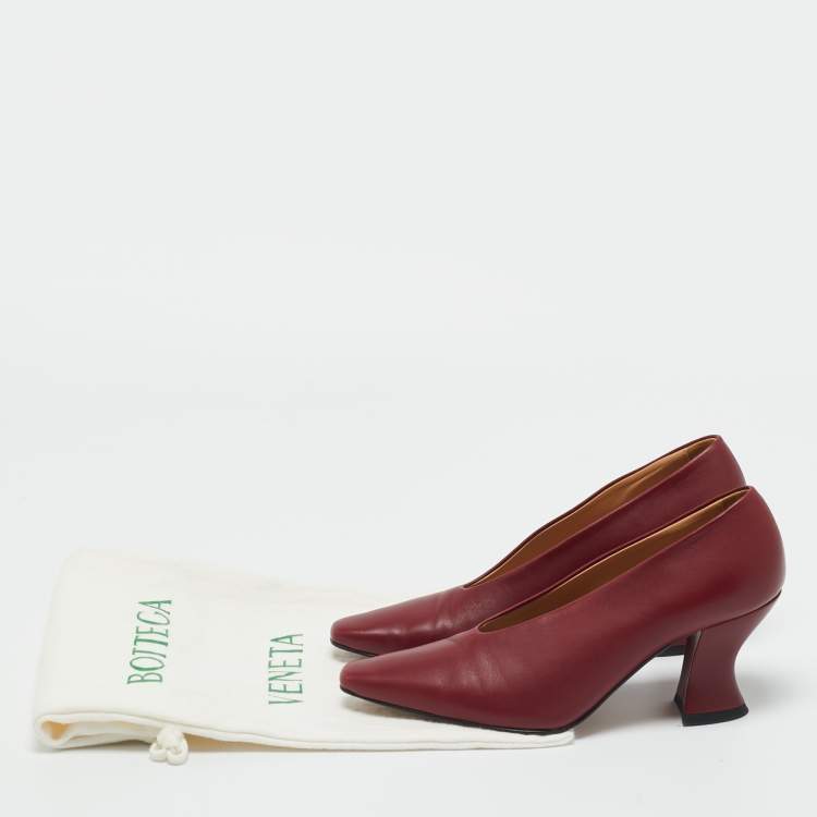 Pre Owned Bottega Veneta Burgundy Leather Pointed Toe Pumps Size 35.5 