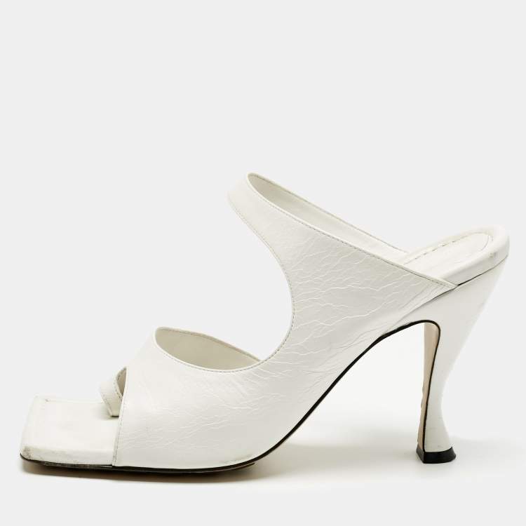 Pre Owned Bottega Veneta White Leather Thong Slide Sandals Size 39.5