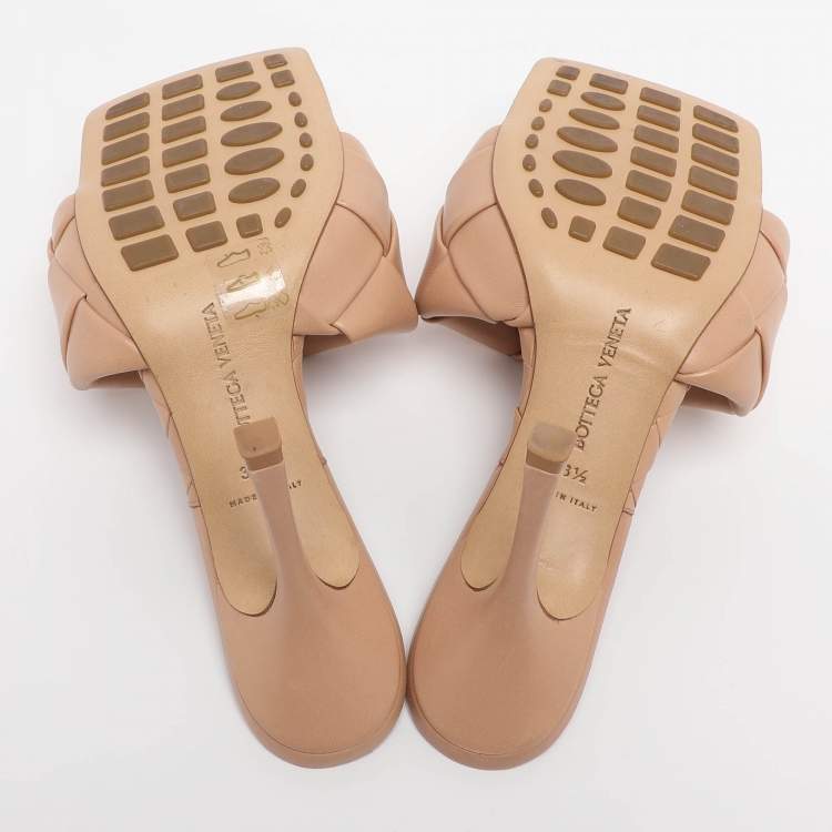 Pre Owned Bottega Veneta Beige Intrecciato Leather Lido Slides Size 38.5