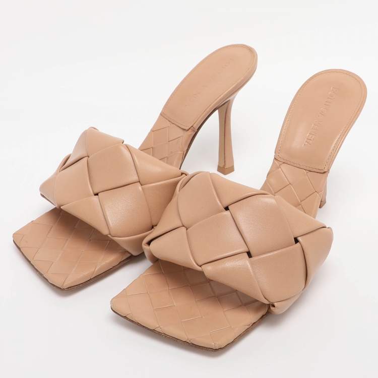 Pre Owned Bottega Veneta Beige Intrecciato Leather Lido Slides Size 38.5