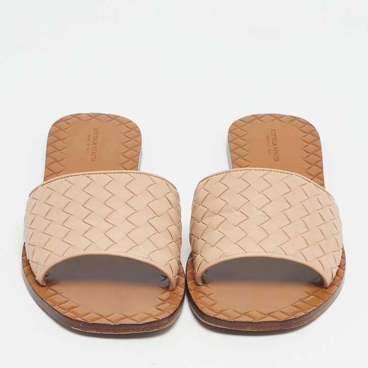 Pre Owned Bottega Veneta Beige Intrecciato Leather Flat Slides Size 40