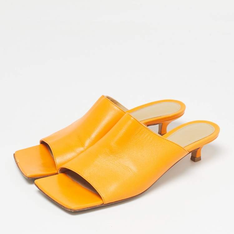Pre Owned Bottega Veneta Orange Leather Square Toe Mule Sandals Size 36.5