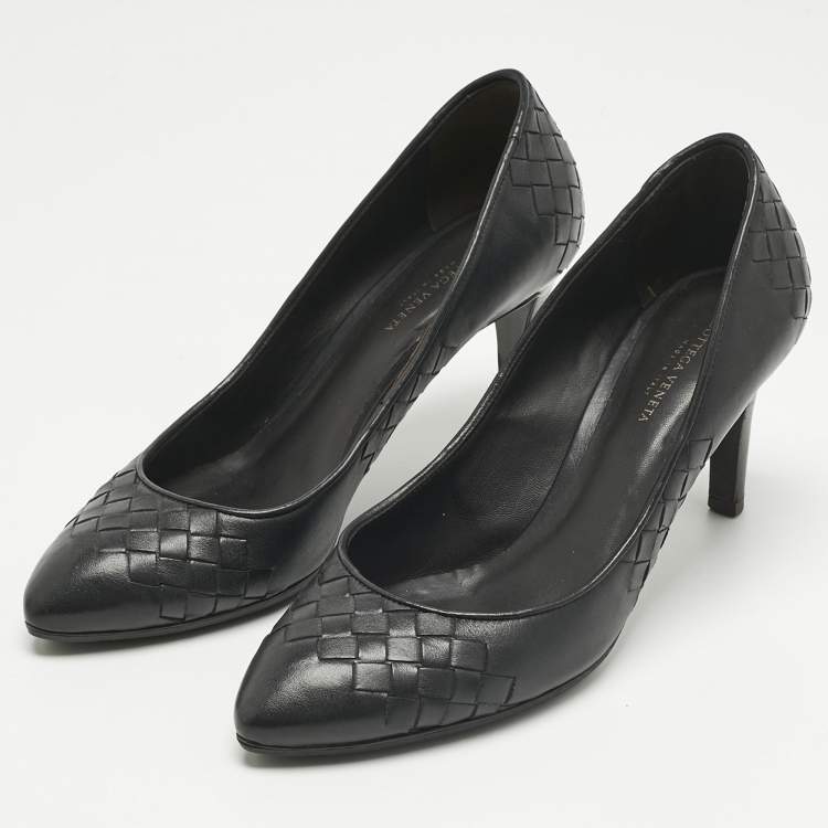 Pre Owned Bottega Veneta Black Leather Veneta Pumps Size 36.5
