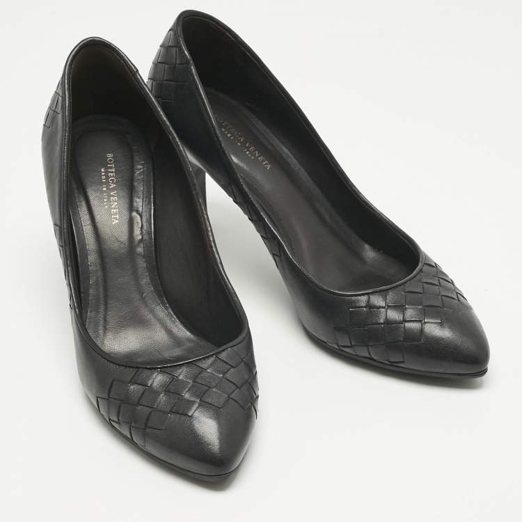 Pre Owned Bottega Veneta Black Leather Veneta Pumps Size 36.5