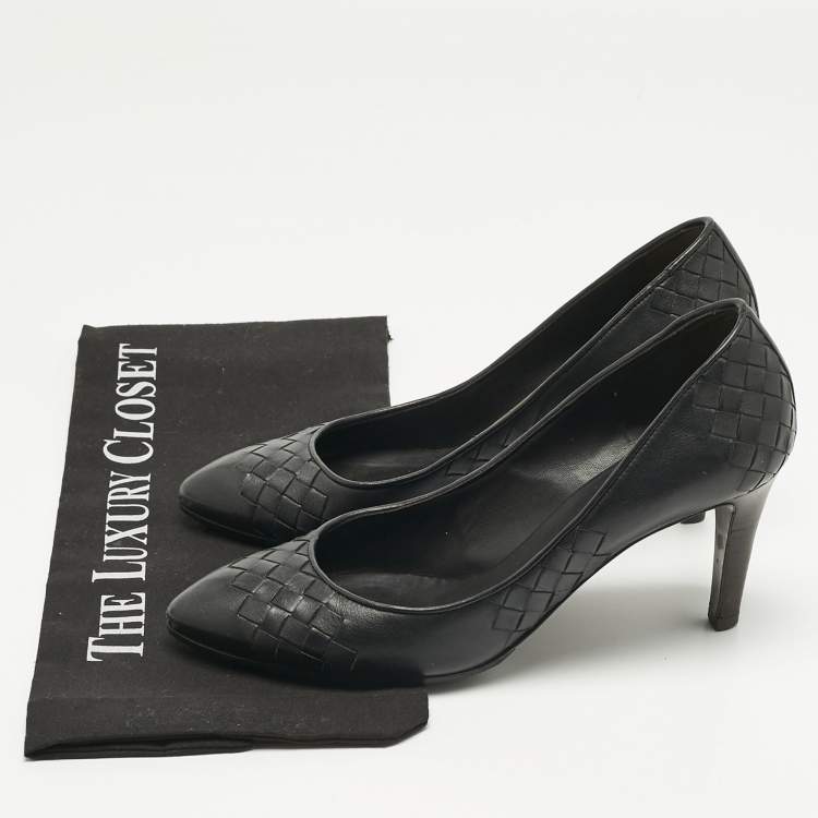 Pre Owned Bottega Veneta Black Leather Veneta Pumps Size 36.5
