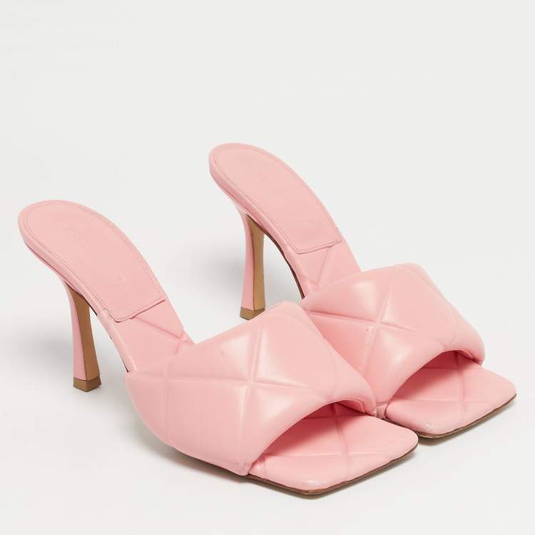 Pre Owned Bottega Veneta Pink Quilted Leather Lido Slide Sandals Size 37.5