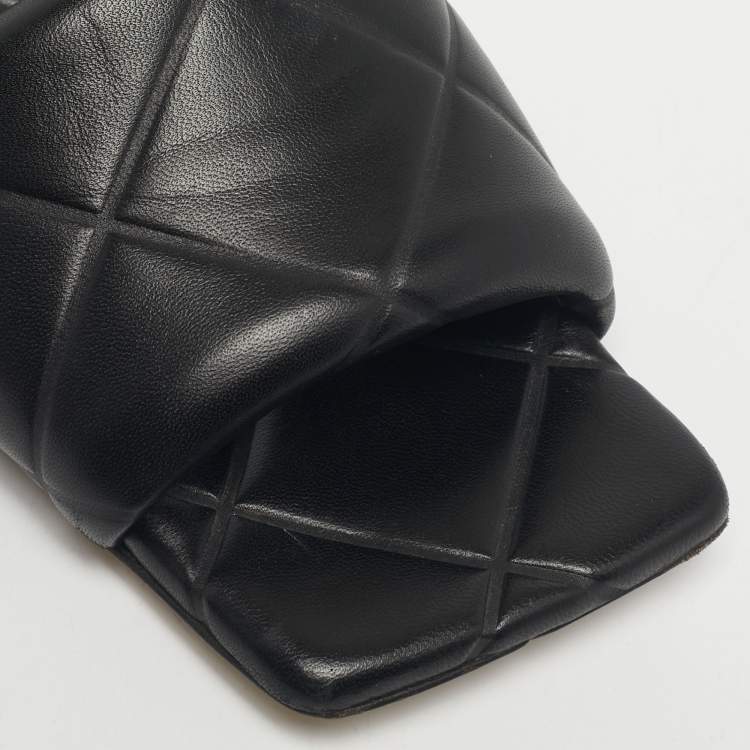Pre Owned Bottega Veneta Black Leather Flat Slides Size 37
