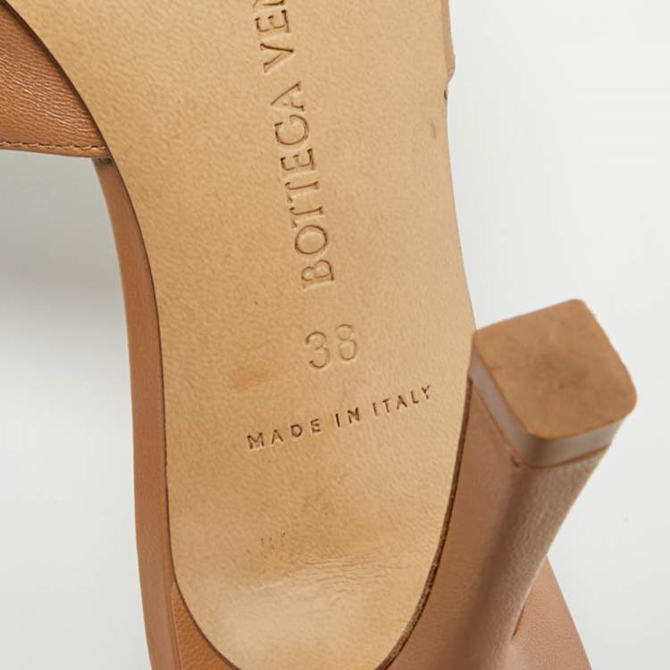 Pre Owned Bottega Veneta Beige Leather Stretch Slide Sandals Size 38