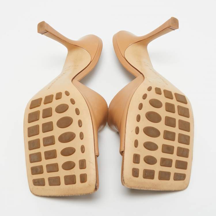 Pre Owned Bottega Veneta Beige Leather Stretch Slide Sandals Size 38