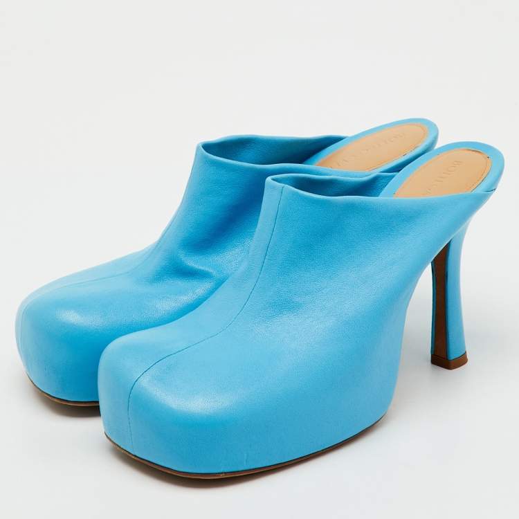 Pre Owned Bottega Veneta Blue Leather Stretch The Bold Mules Size 36
