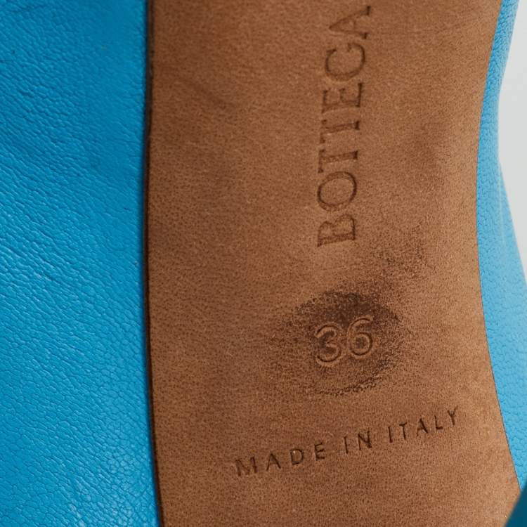 Pre Owned Bottega Veneta Blue Leather Stretch The Bold Mules Size 36